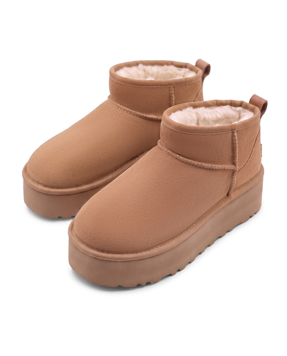 Bottine Cortina en velours vegan camel, vue de profil