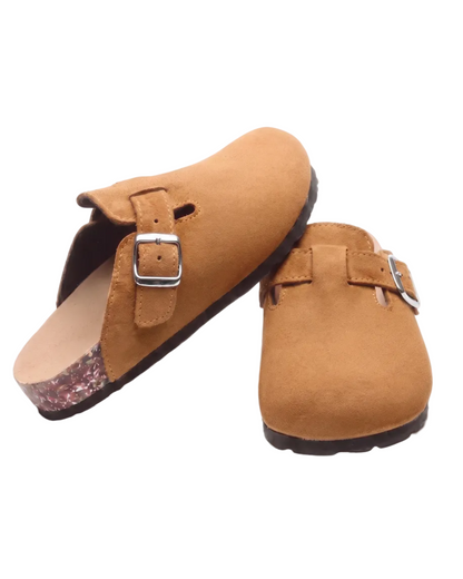 Mule Sienna en velours vegan camel, vue de paire
